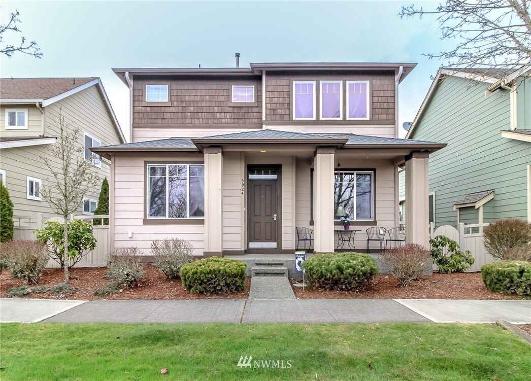 Property Photo: 5924 Balustrade Boulevard SE WA 98513