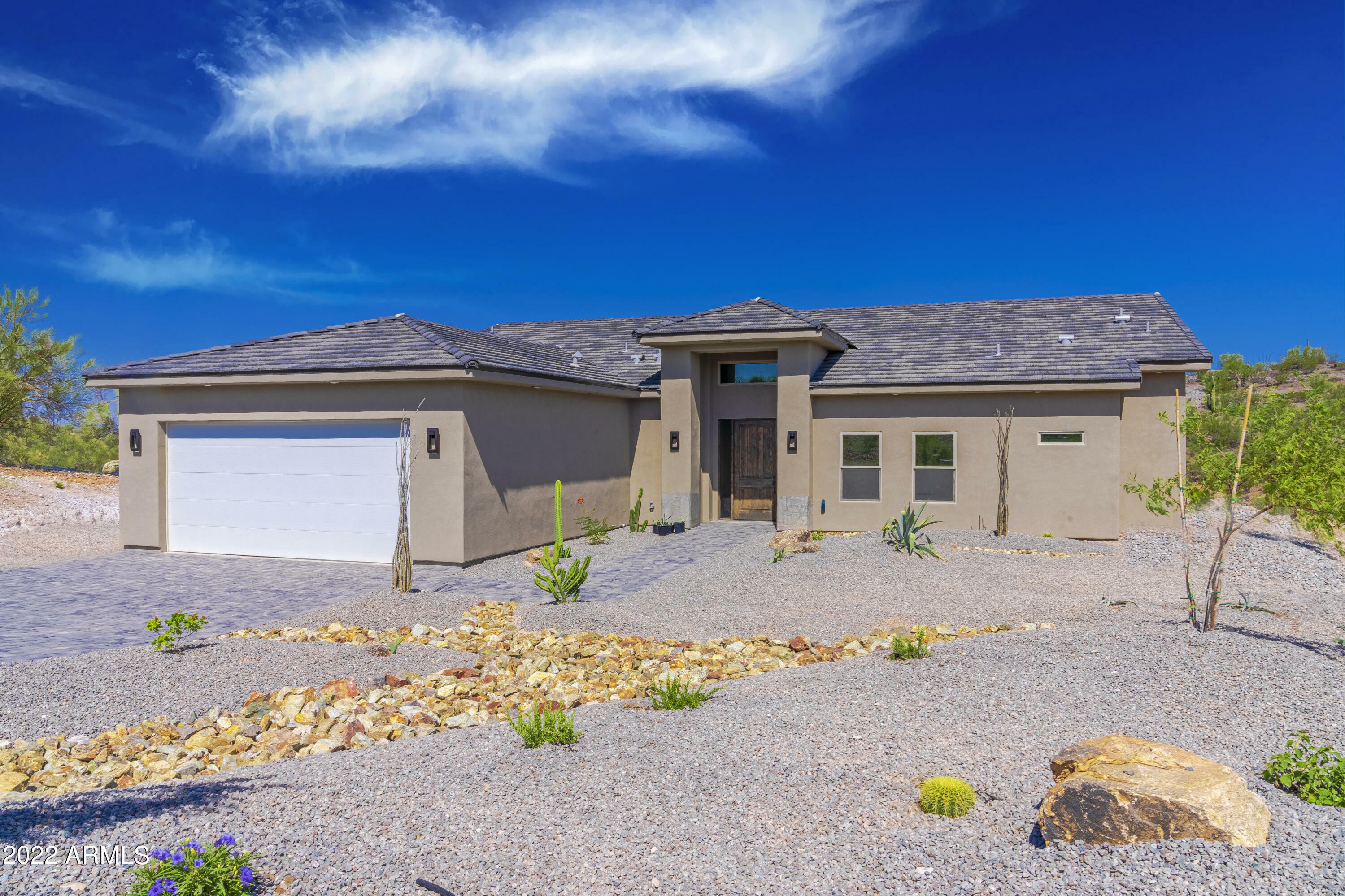 Property Photo:  70 E Mosey Way  AZ 85390 