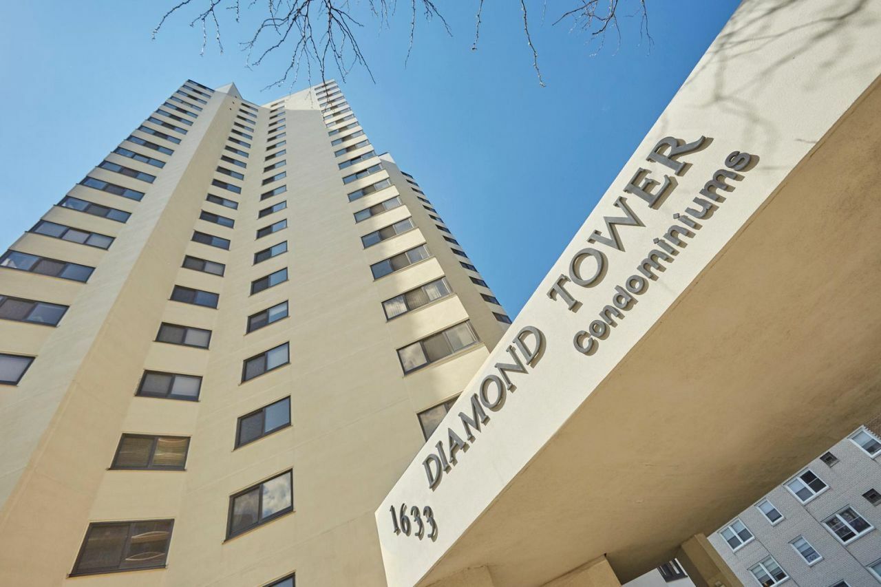 Property Photo: 1633 E Prospect Ave 5D WI 53202