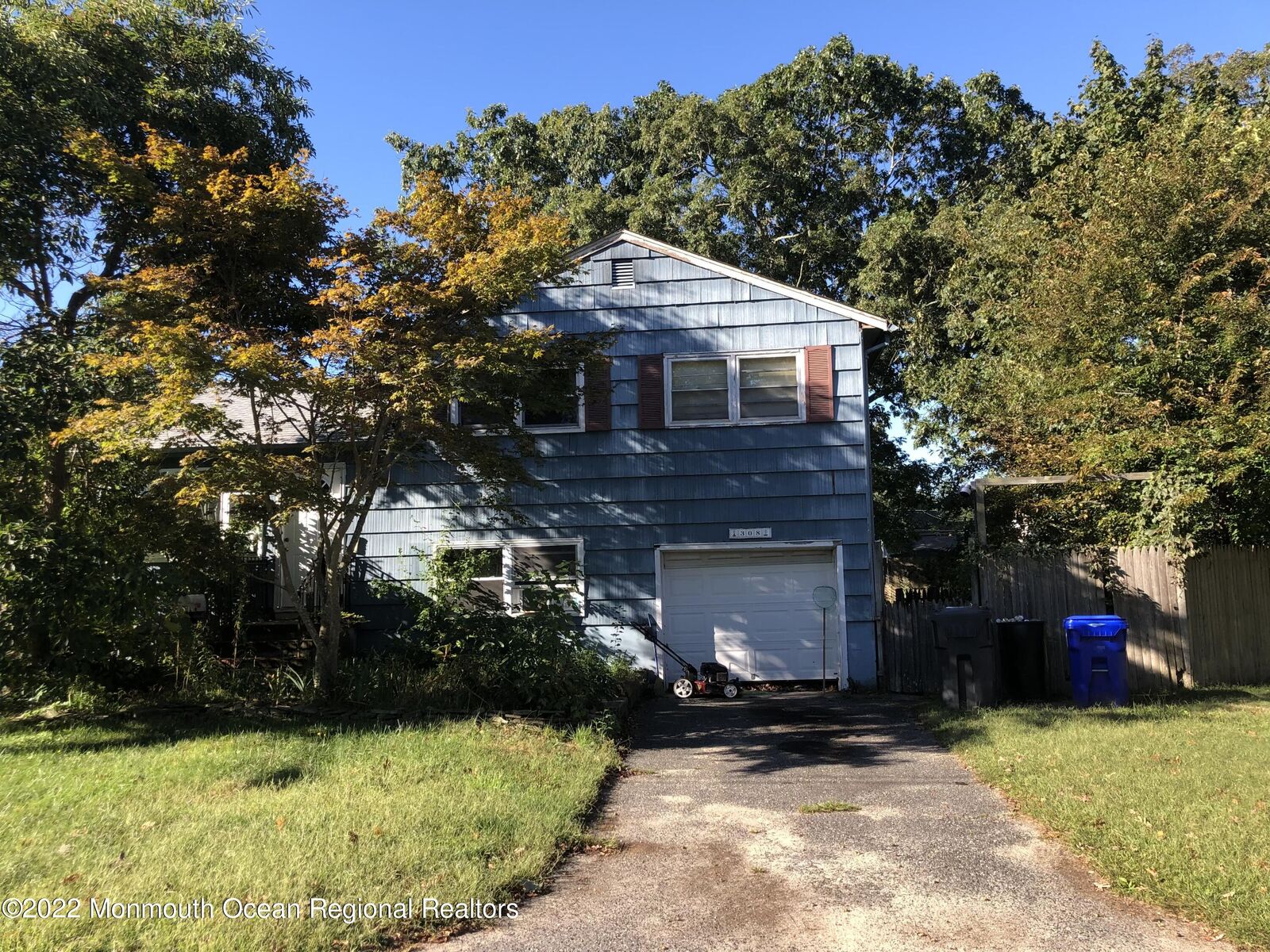 Property Photo:  308 Arrowhead Park Drive  NJ 08724 