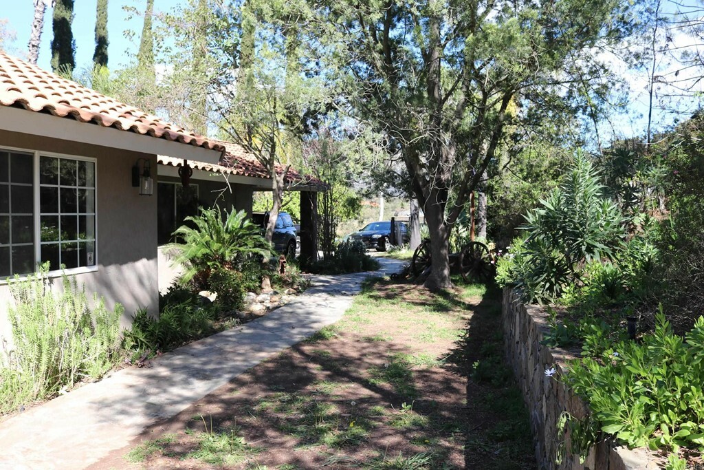 Property Photo:  27478 Conchita Road  CA 92082 