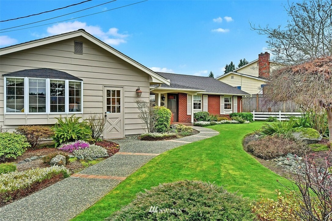 Property Photo:  9025 Baring Way  WA 98208 