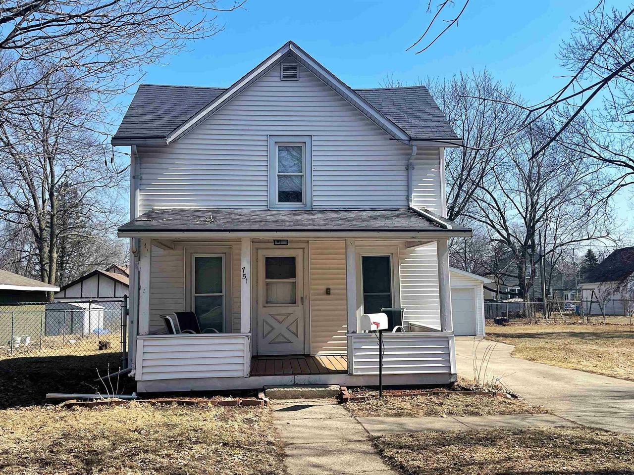 Property Photo:  751 Johnson St  WI 53511 