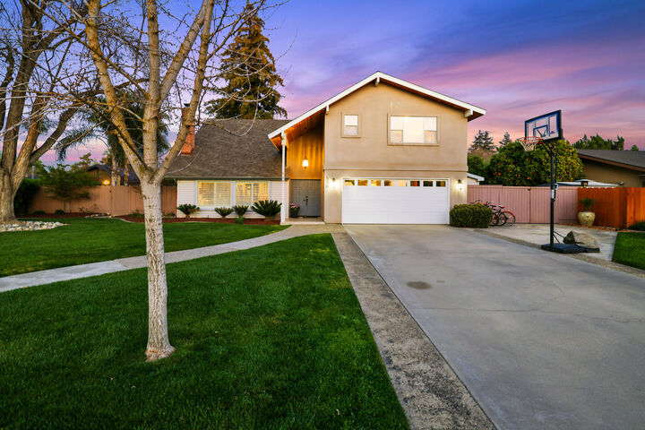 530 N Powell Court  Visalia CA 93291 photo