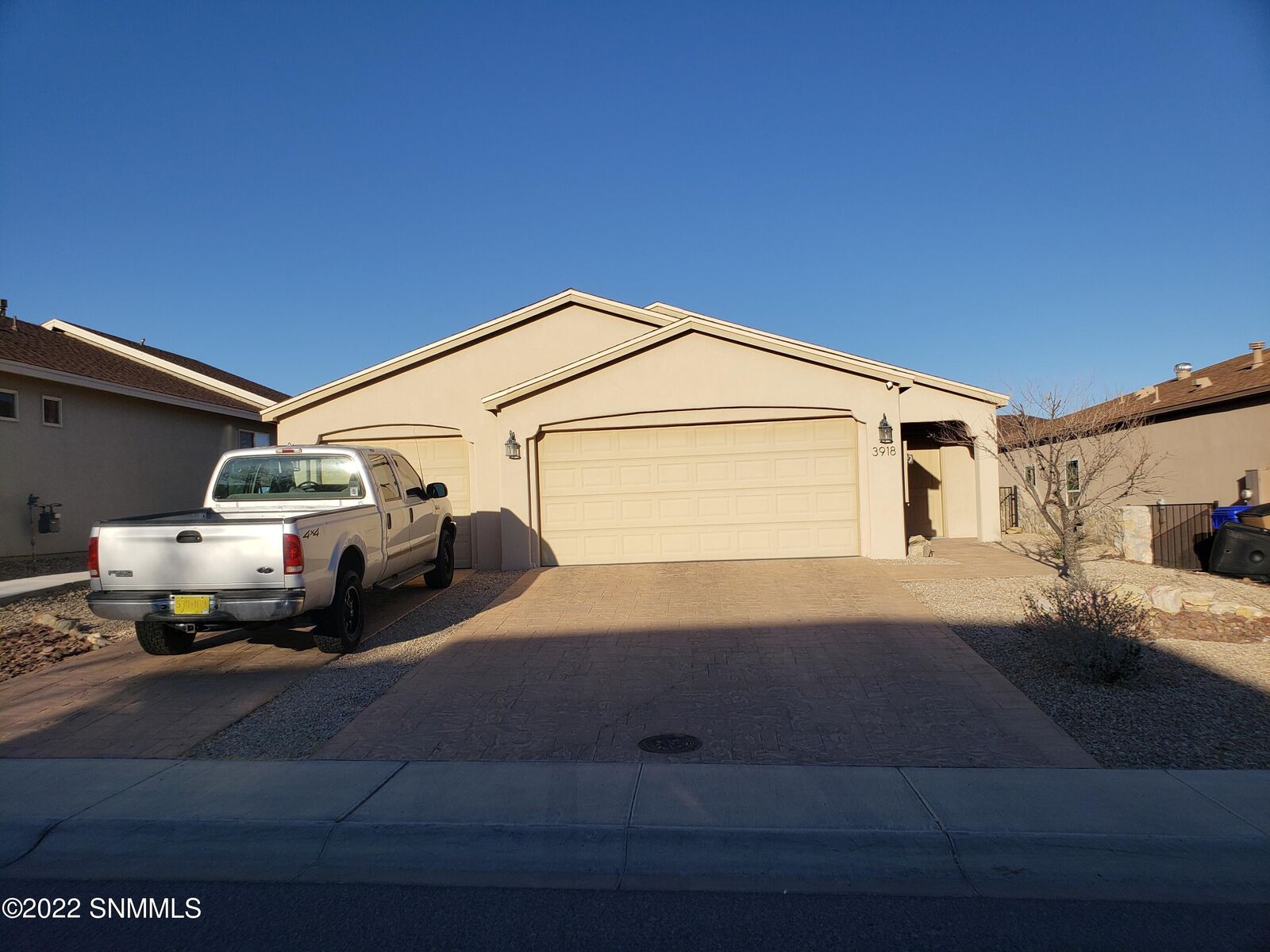 Property Photo:  3918 Agua Caliente Drive  NM 88012 