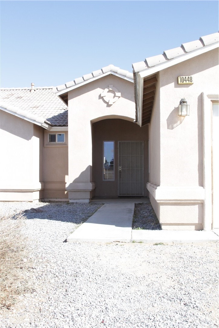 Property Photo: 10448 High Mesa Street CA 92301