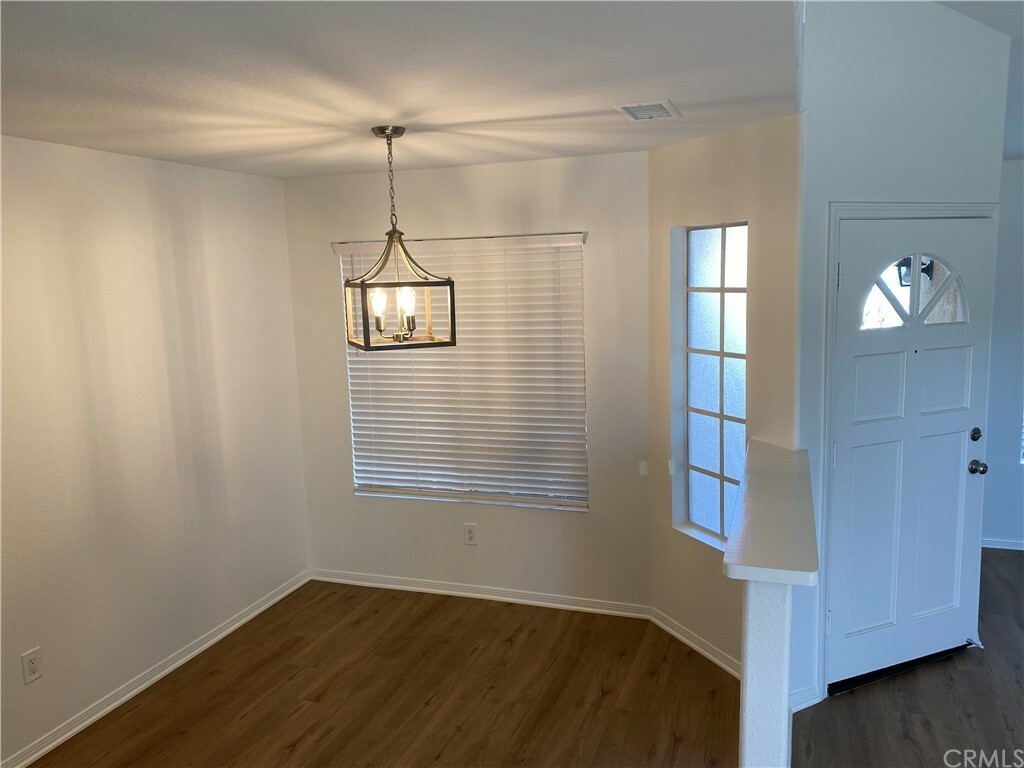 Property Photo: 1563 W Orangethorpe Apt 7 CA 92833-4550
