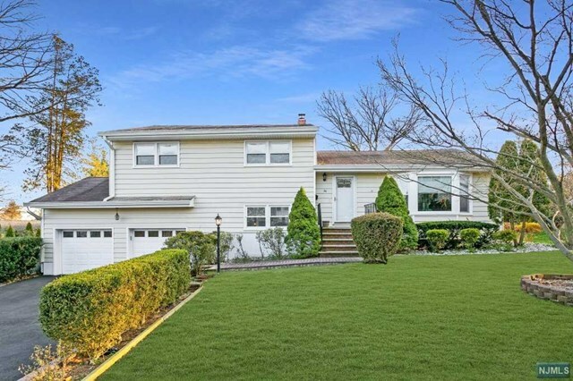 Property Photo:  34 Cedar Street  NJ 07626 