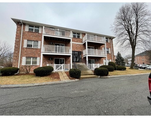 Property Photo: 7 Karen Cir 17 MA 01821