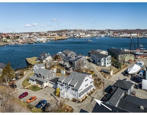 Property Photo:  60 Rocky Neck Avenue 201  MA 01930 