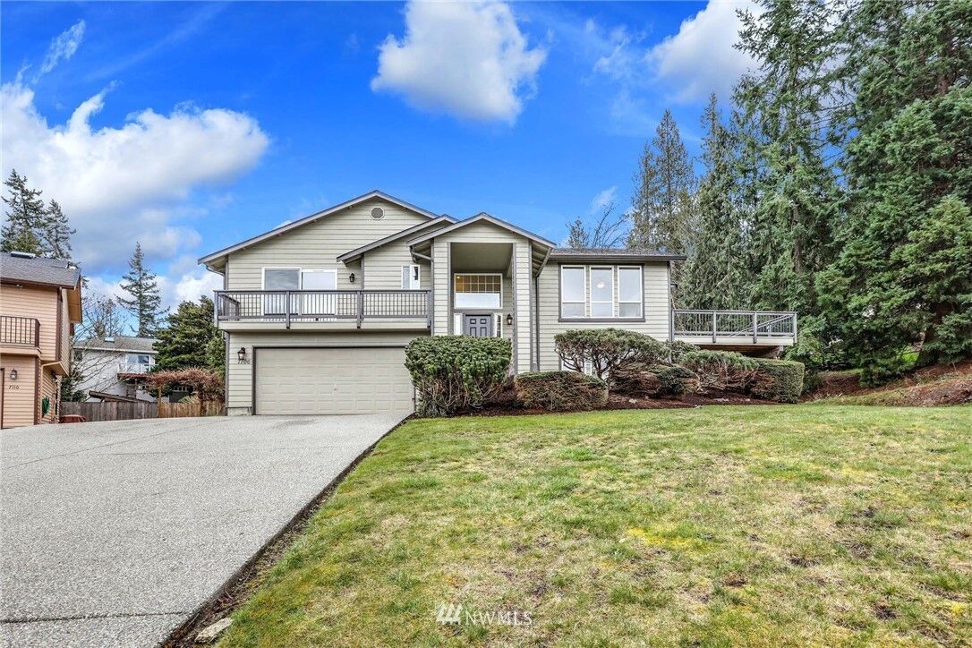 Property Photo:  7106 55th Place NE  WA 98270 