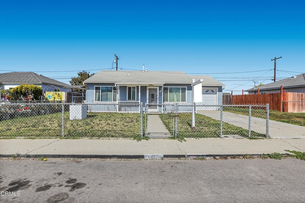 Property Photo:  135 James Avenue  CA 93033 