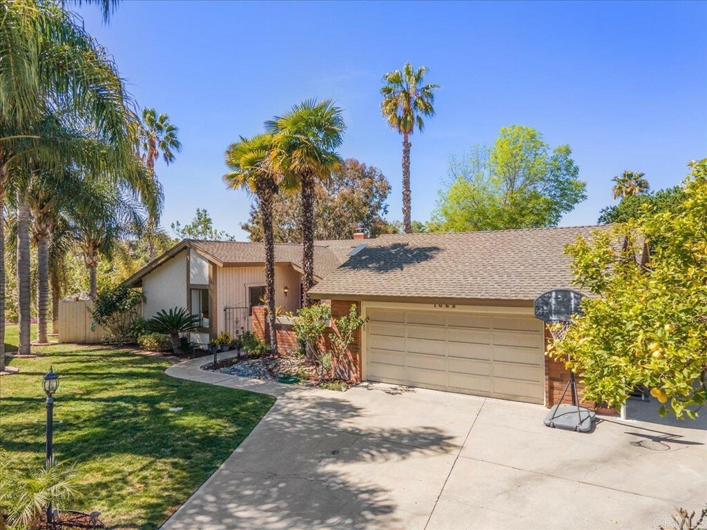 Property Photo:  1062 Silver Stallion Drive  CA 92081 