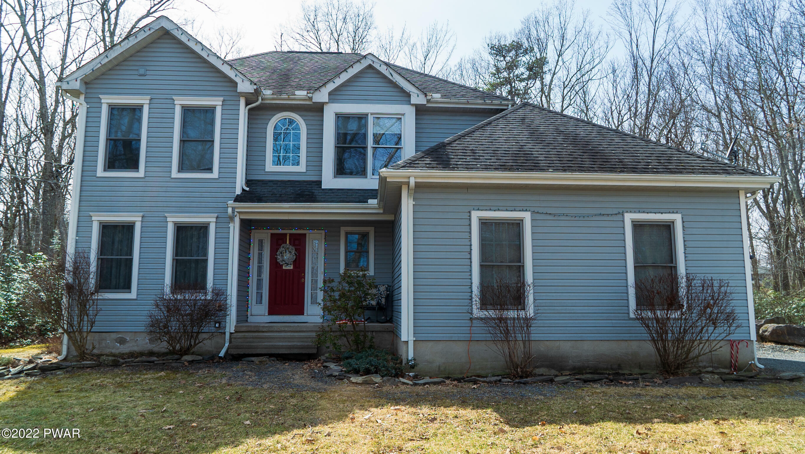 Property Photo:  408 Maple Ridge Drive  PA 18428 