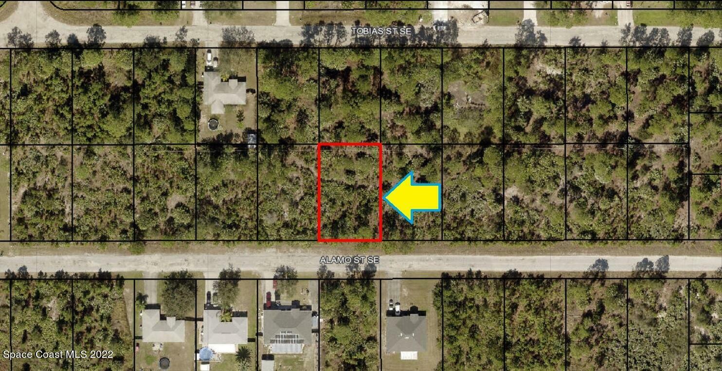 Property Photo:  447 Alamo Street SE  FL 32909 