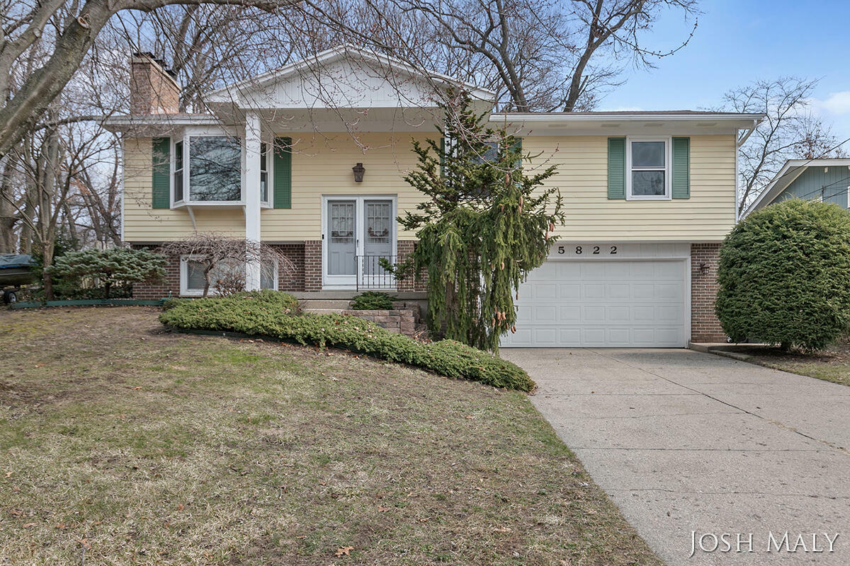 Property Photo:  5822 Burgis Avenue SE  MI 49508 