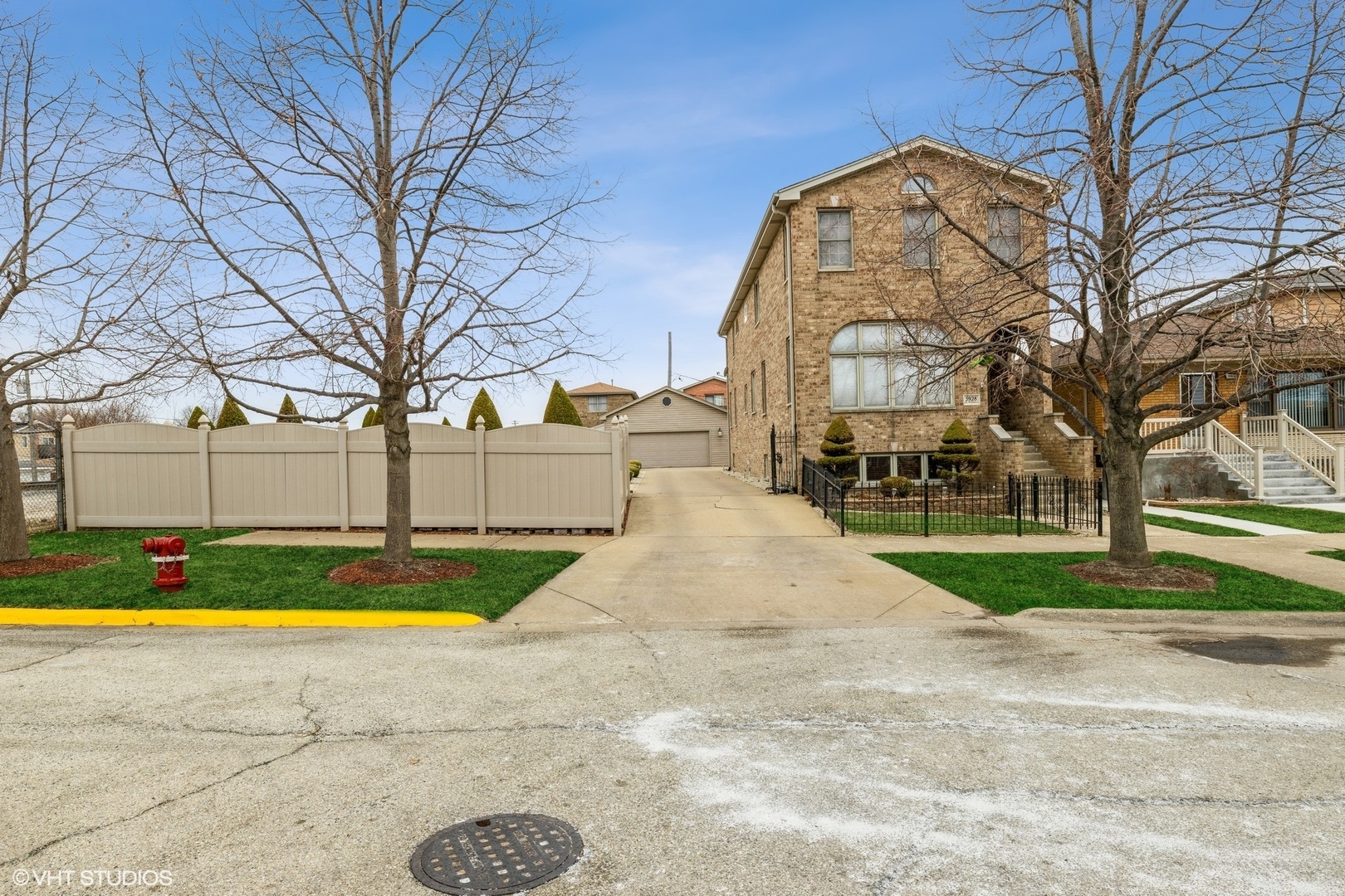 Property Photo:  5928 S Monitor Avenue  IL 60638 