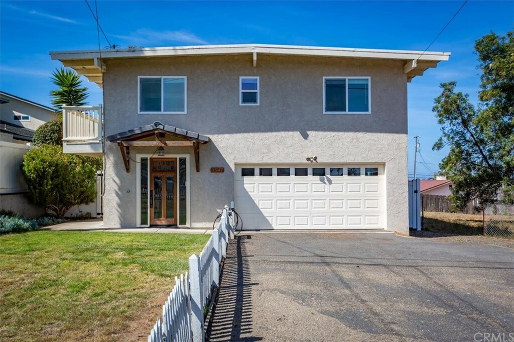 Property Photo:  1547 12th Street  CA 93402 