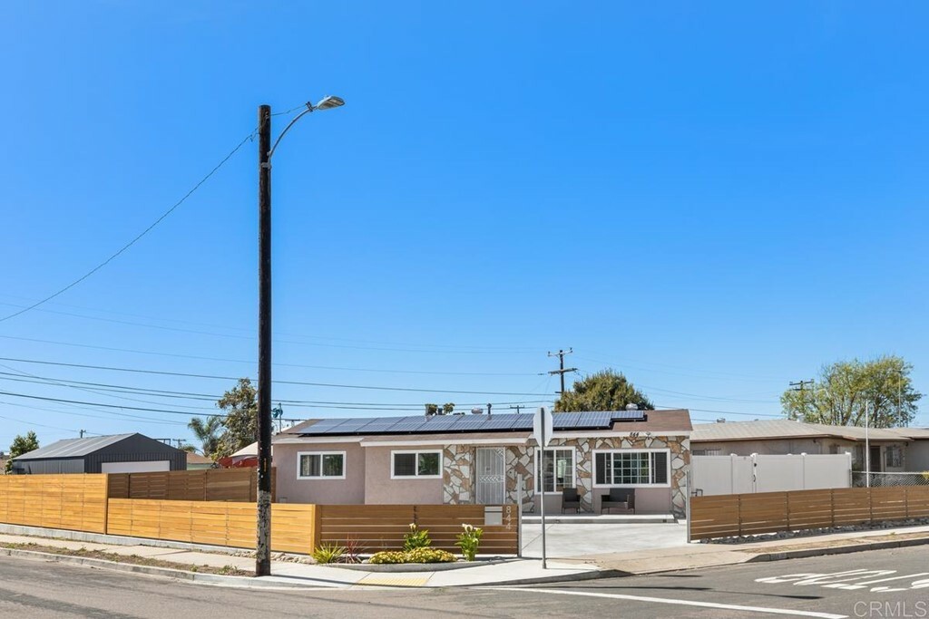 Property Photo:  844 Oaklawn Avenue  CA 91911 