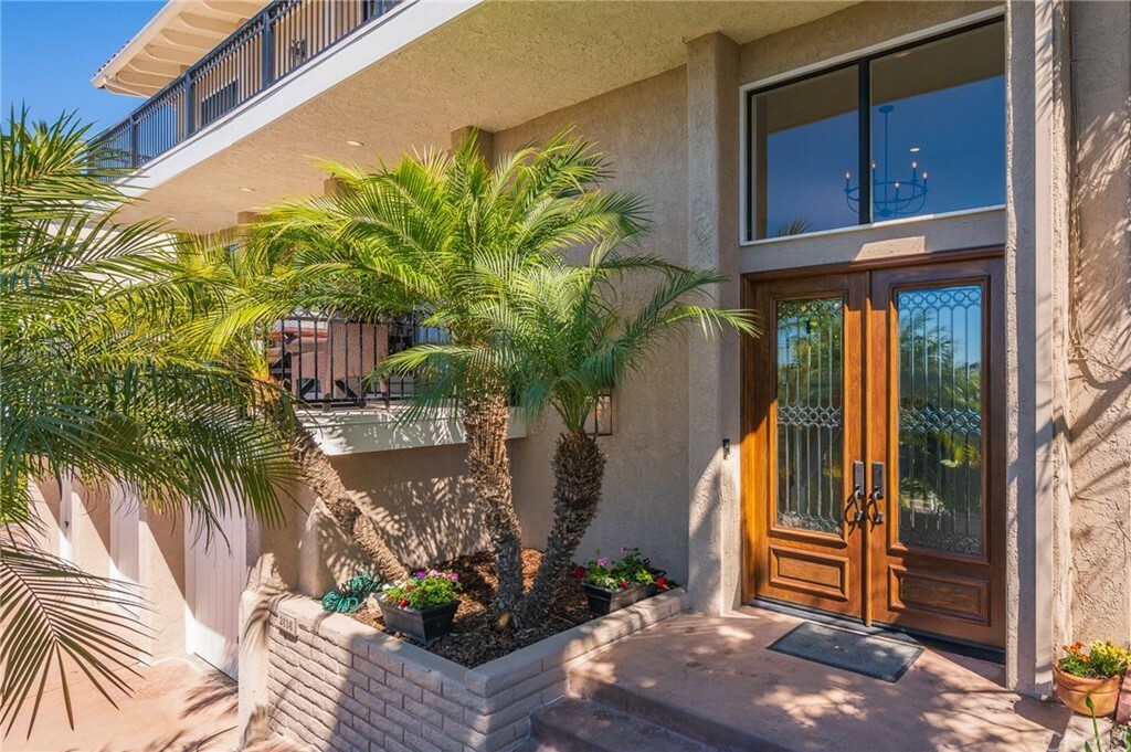 Property Photo: 2636 Via Carrillo CA 90274