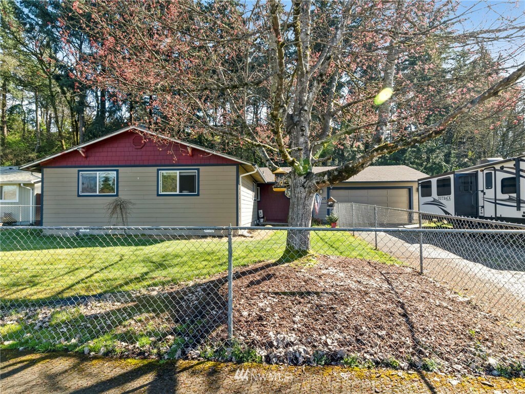 Property Photo:  10215 NE 22nd Street  WA 98664 