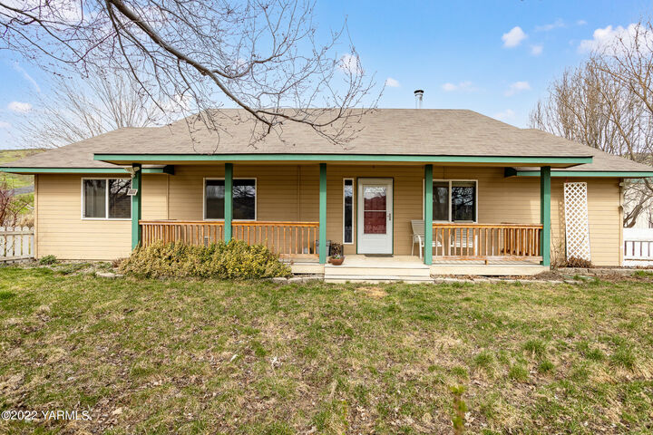 15091 Cottonwood Canyon Rd  Yakima WA 98908 photo