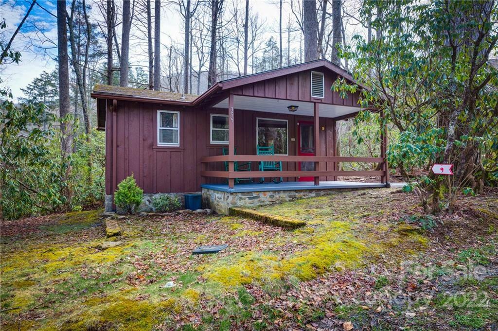 Property Photo:  309 Twinbrook Lane  NC 28751 