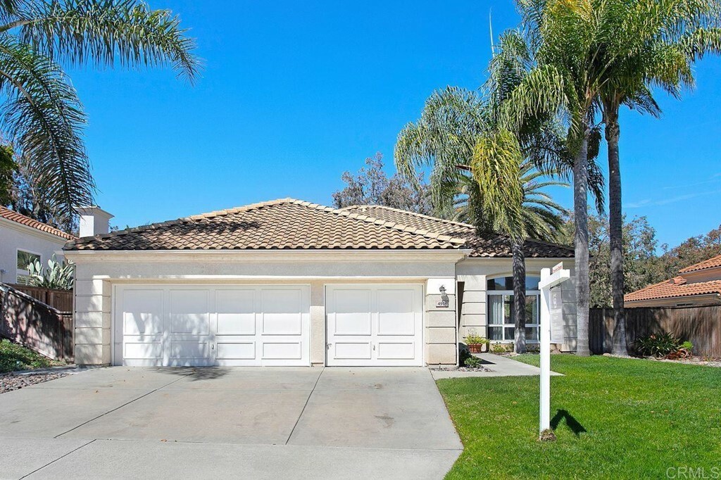 Property Photo: 4918 Bella Collina St CA 92056