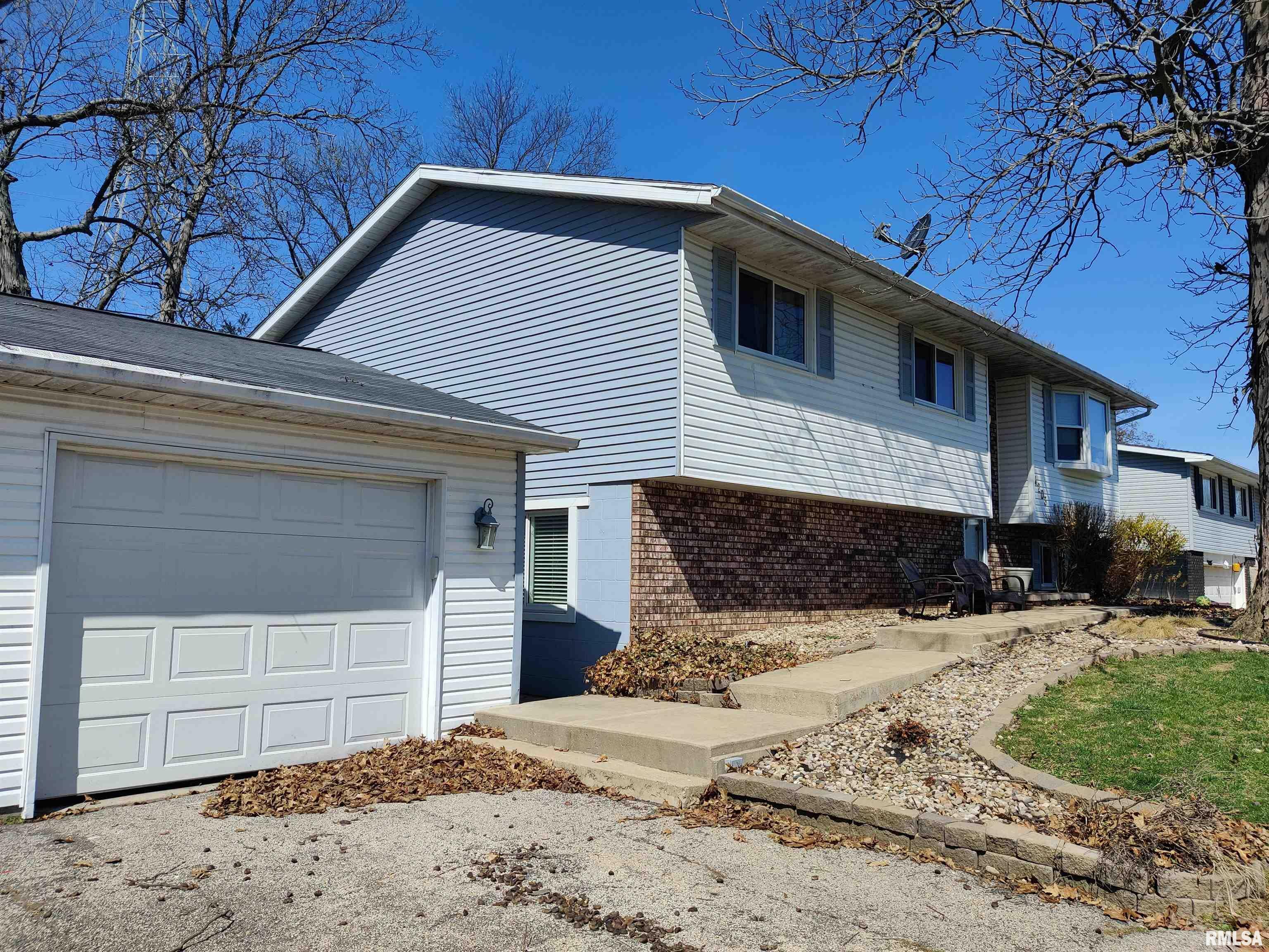 Property Photo:  4203 S Lake Camelot  IL 61547 