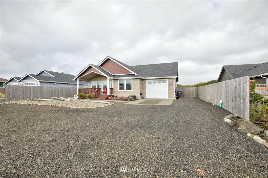 Property Photo:  402 Impala Street SW  WA 98569 