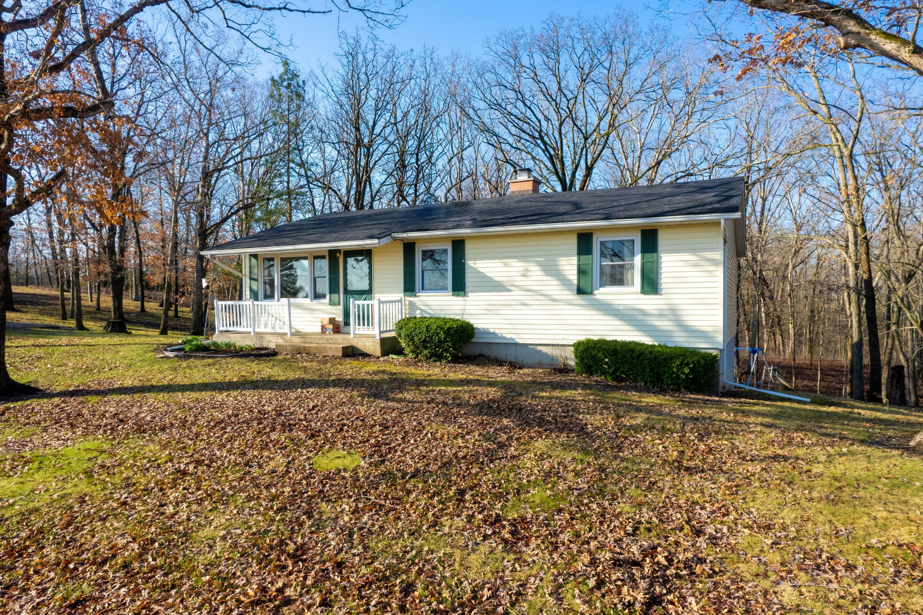 Property Photo:  21707 N Ponderosa Rd  MO 65284 