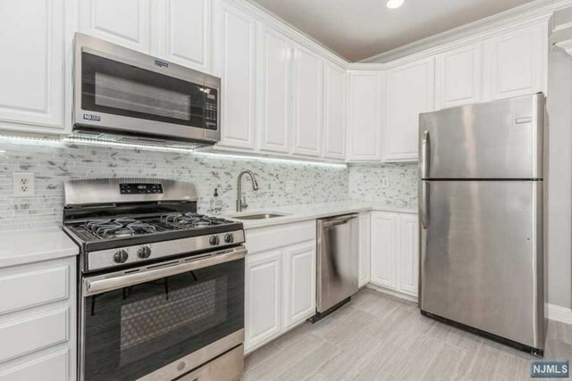 Property Photo:  6035 Boulevard East C-7  NJ 07093 