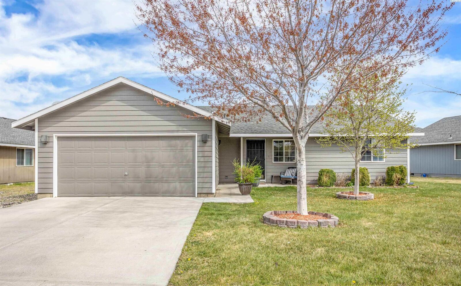Property Photo:  8119 Quadra Drive  WA 99301 