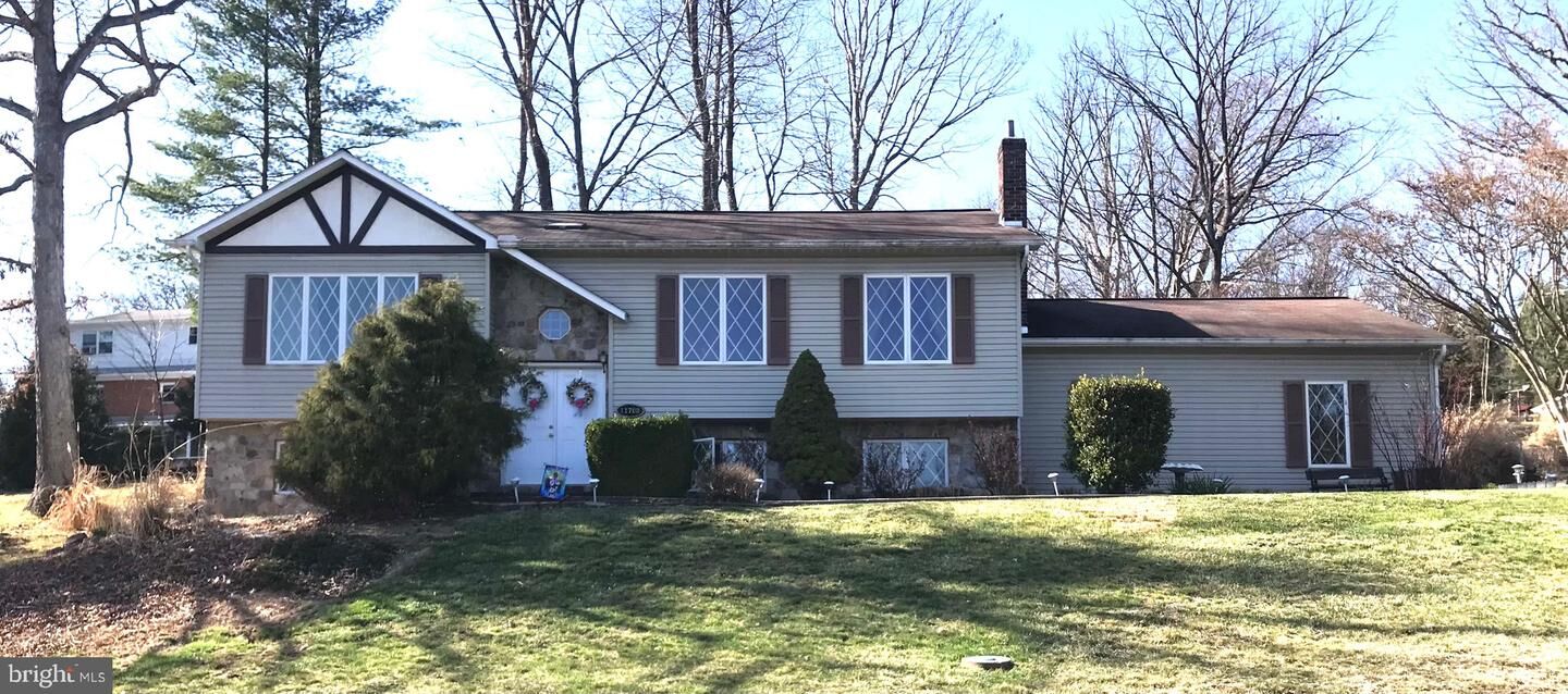 Property Photo: 11708 Bayberry Avenue MD 21502