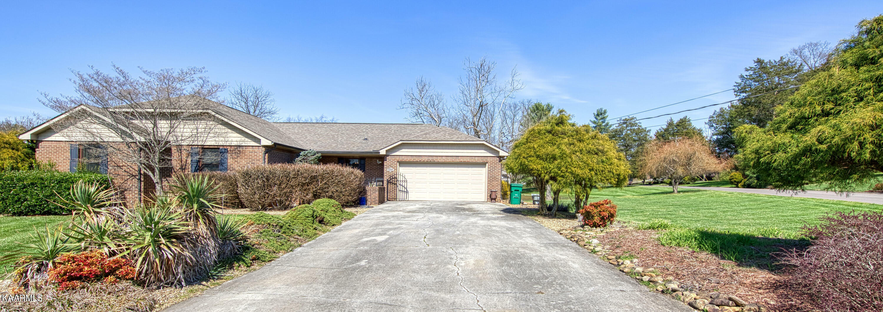 Property Photo:  5904 Clearbrook Drive  TN 37918 