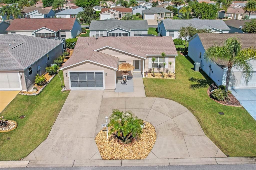 Property Photo: 1491 Blueberry Way FL 32162