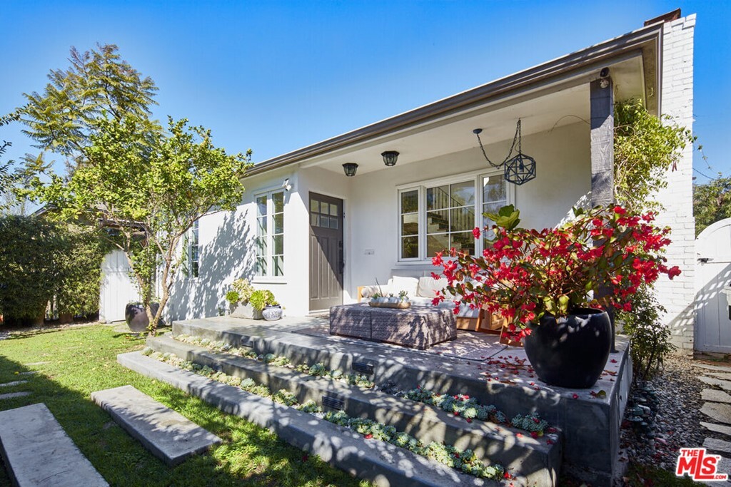 Property Photo:  246 Dimmick Avenue  CA 90291 