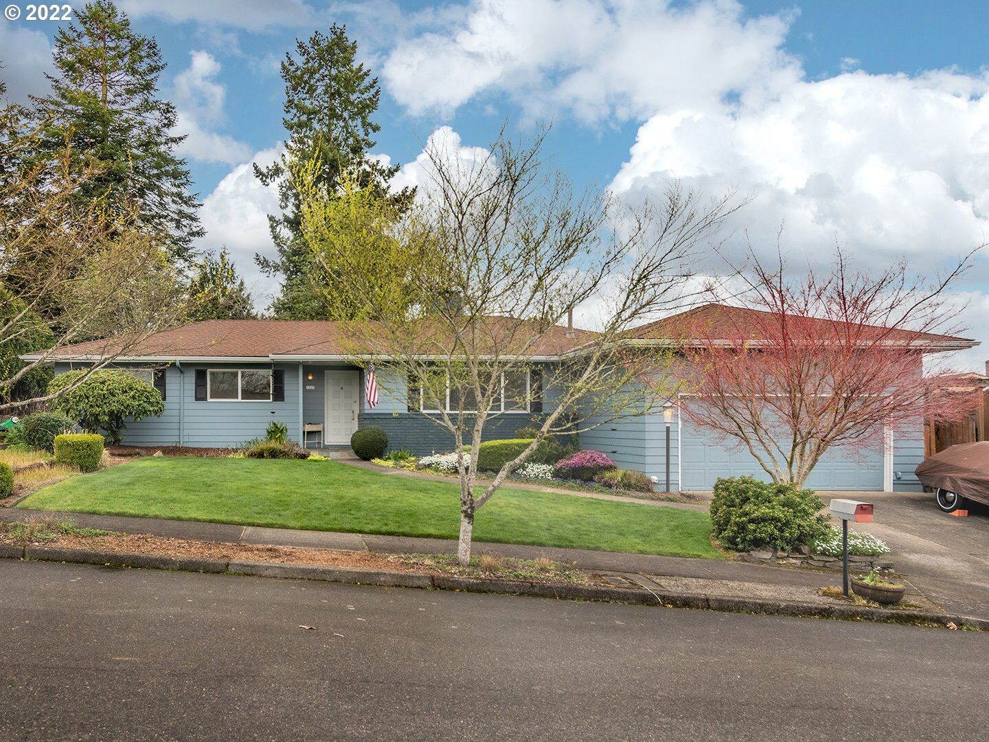 Property Photo:  3307 NE 142nd Ave  OR 97230 