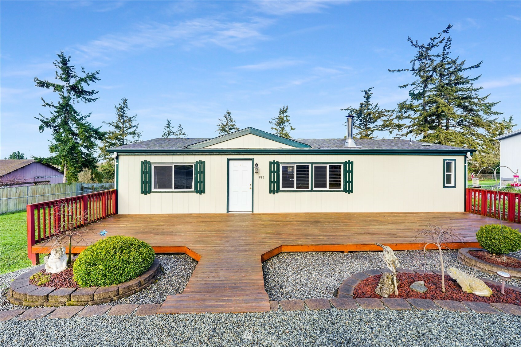 983 Diane Avenue  Oak Harbor WA 98277 photo