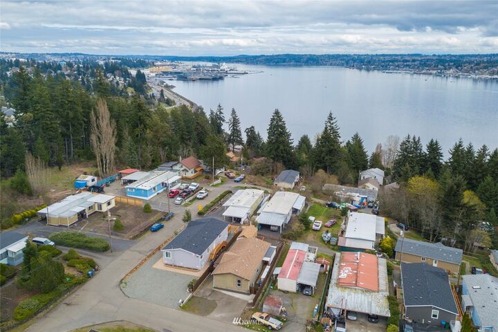 Property Photo:  1910 2nd Avenue W  WA 98312 