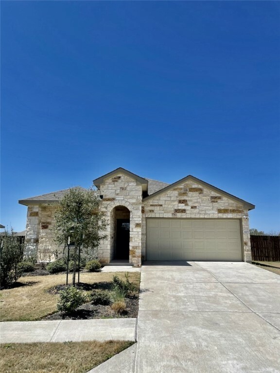 Property Photo:  4401 Lobo Landing Lane  TX 78628 