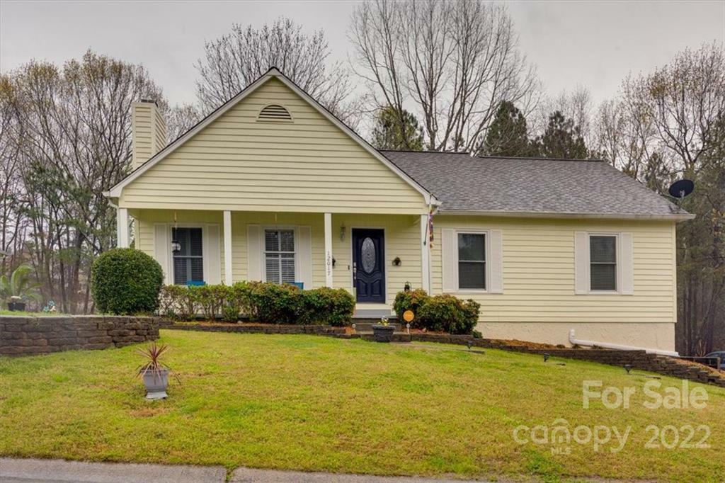 Property Photo: 12017 Baywoods Drive SC 29708