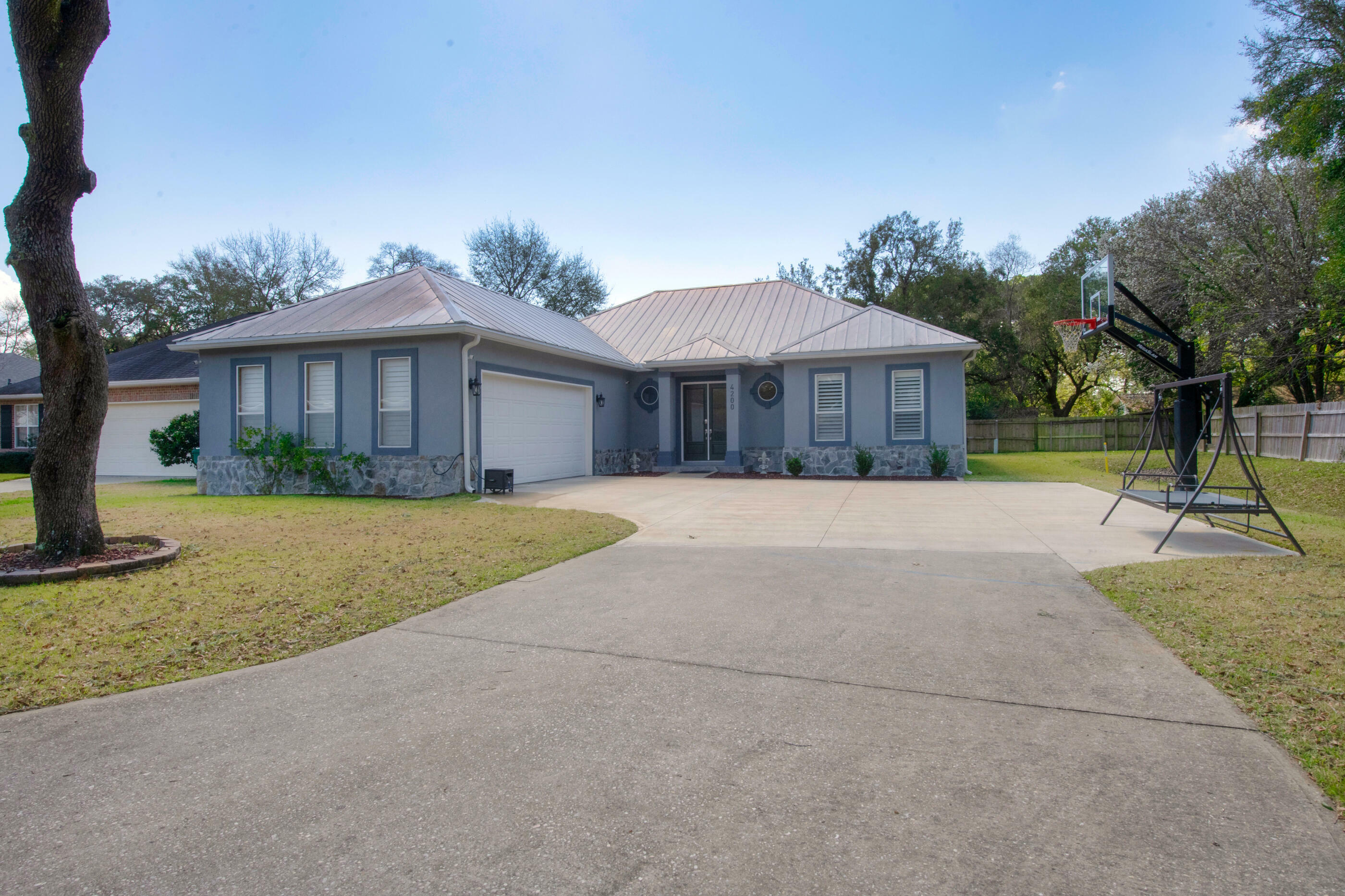 Property Photo:  4200 Black Pearl Cove  FL 32578 