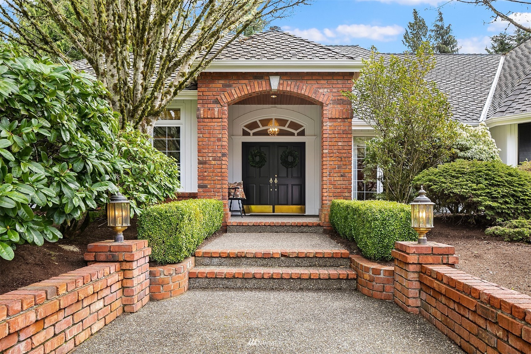 Property Photo:  16020 223rd Avenue NE  WA 98077 