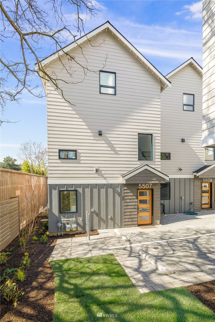 5507 5th Avenue NW  Seattle WA 98107 photo