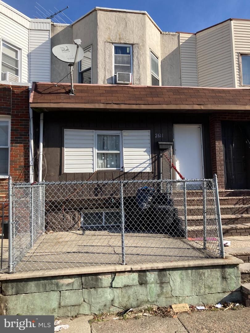Property Photo: 2611 S Hobson Street PA 19142