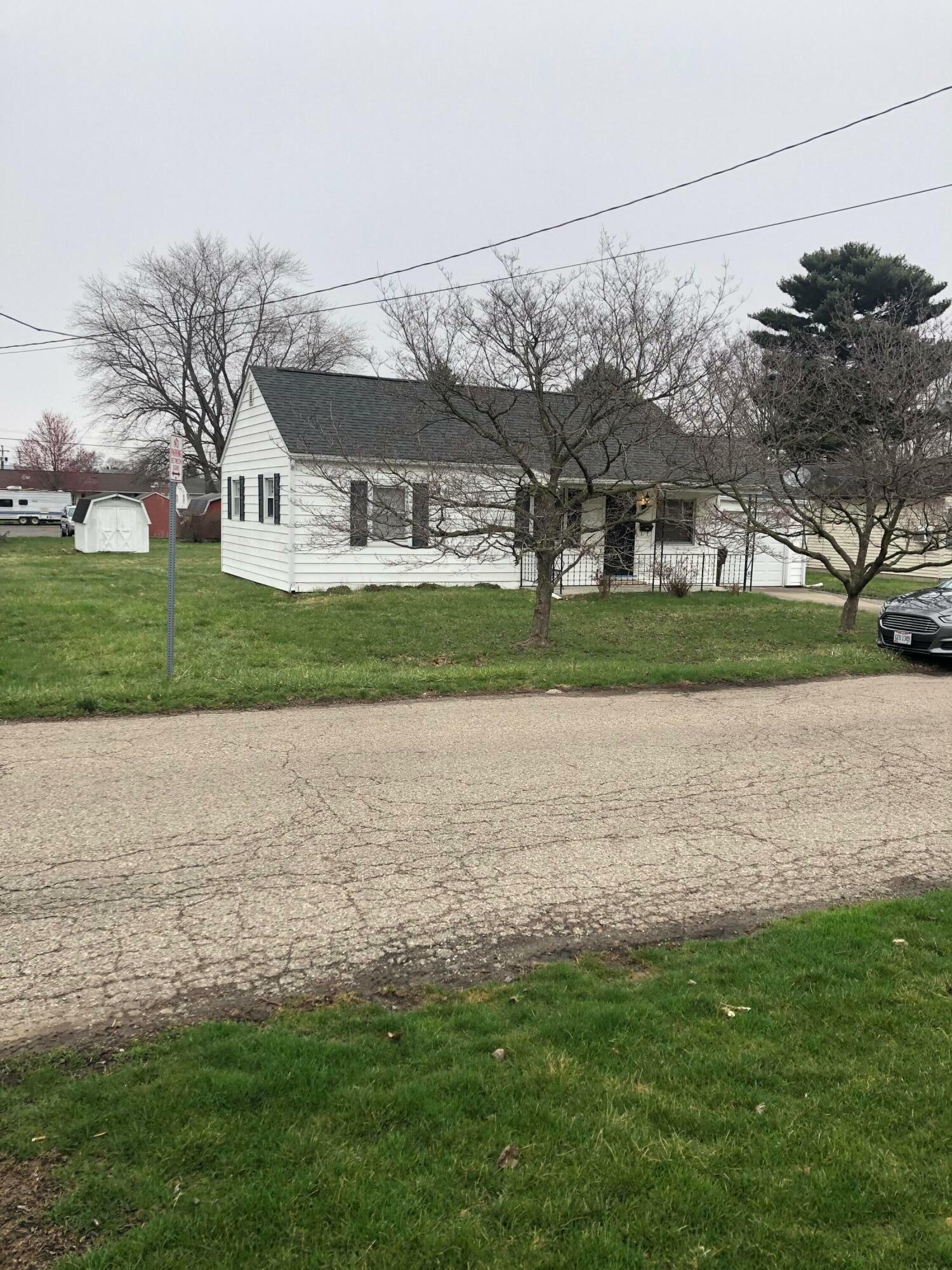 Property Photo: 882 Wintermute Avenue OH 43055