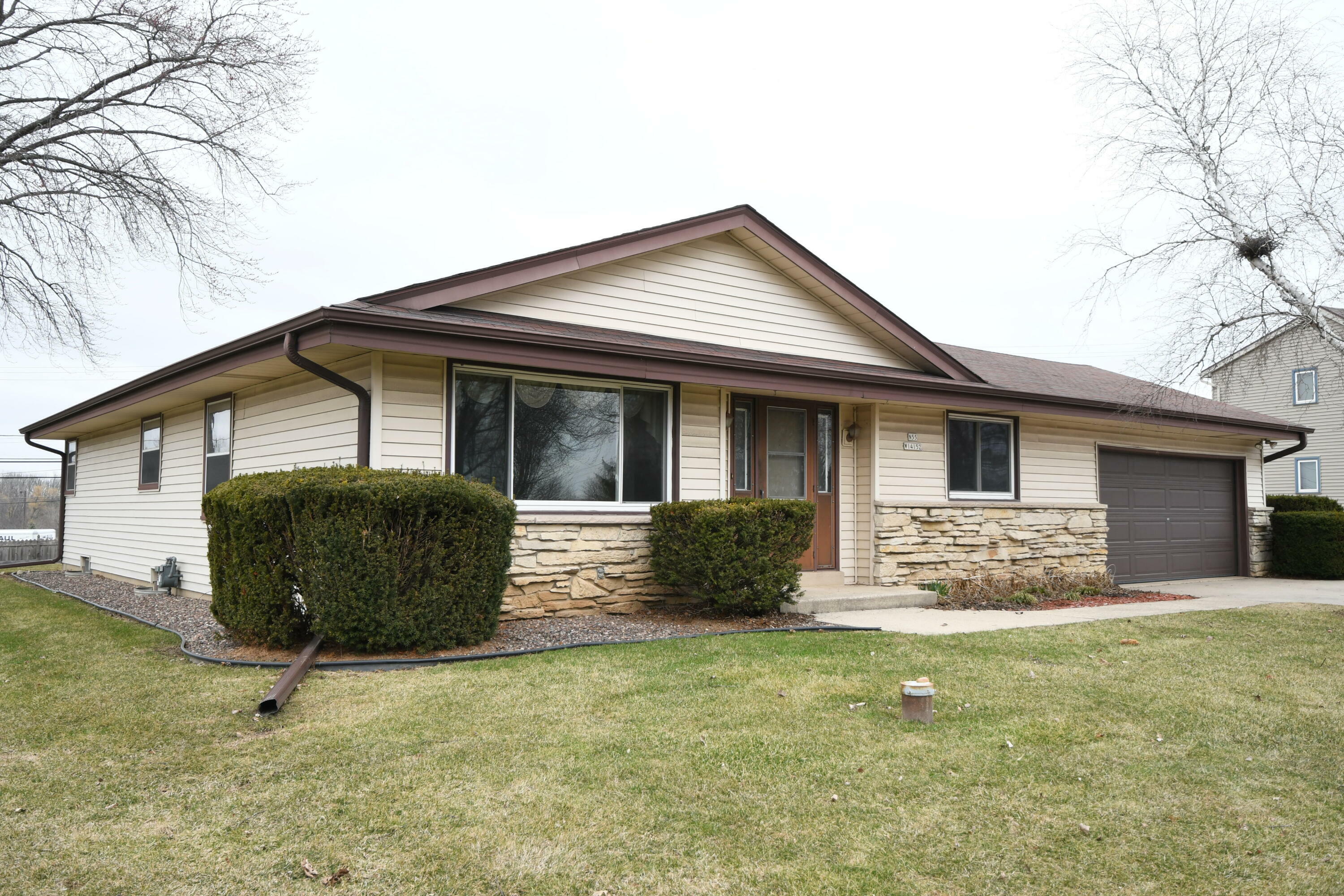 Property Photo:  N55w14152 Carol Ct  WI 53051 