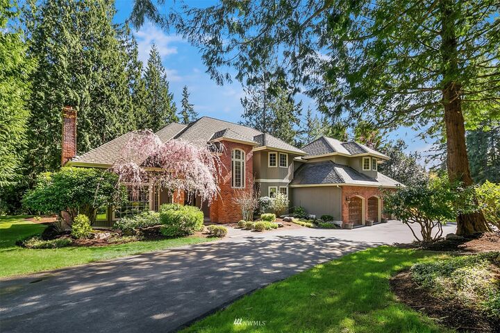 Property Photo: 14118 168th Avenue NE WA 98072
