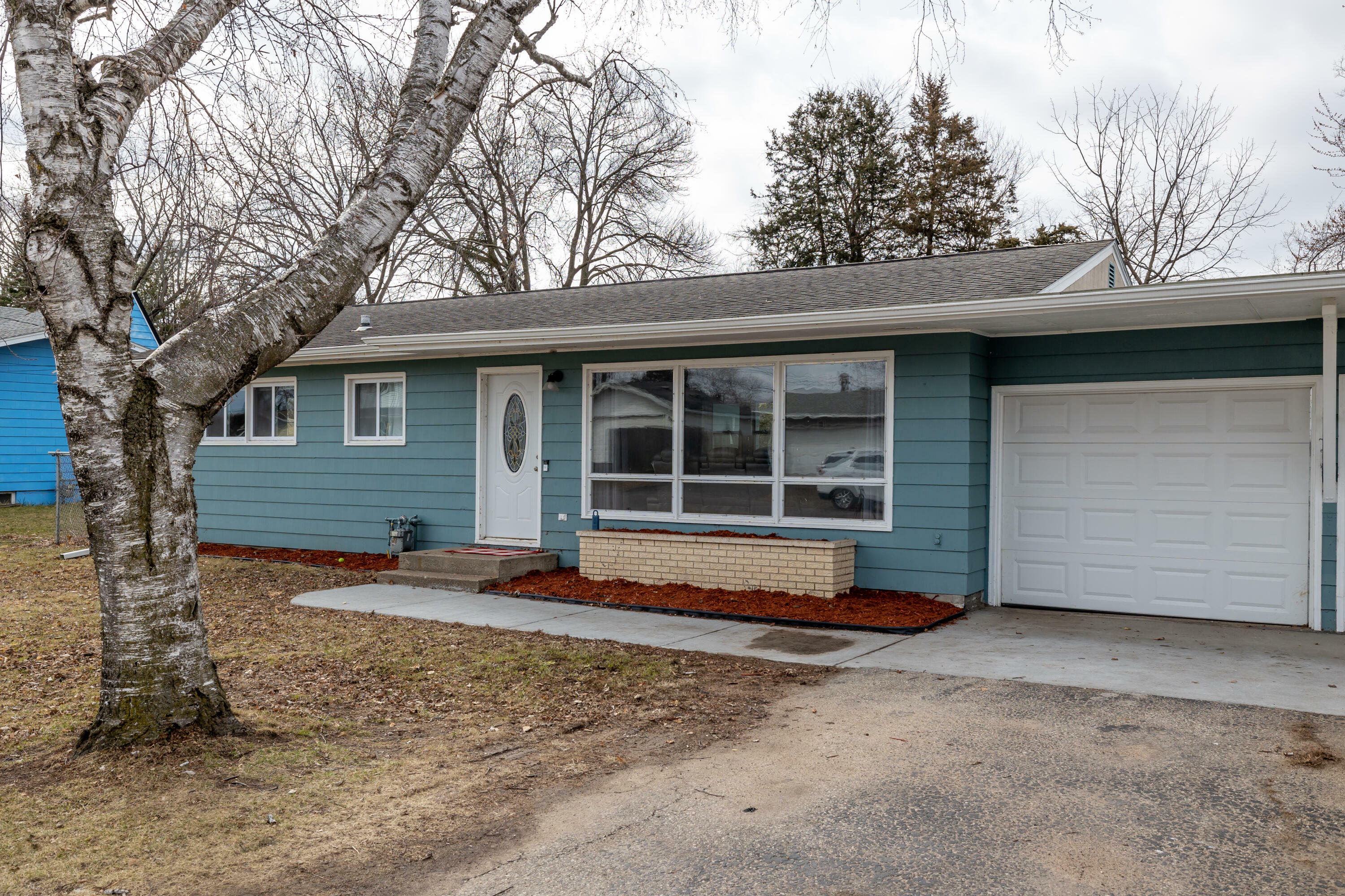 Property Photo:  306 Callaway Blvd  WI 54603 